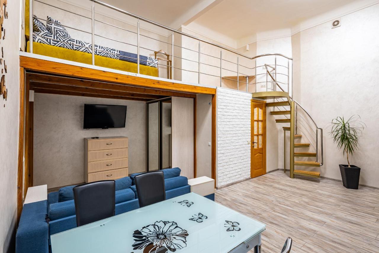 Apartment On Kovzhuna Street Lviv Ngoại thất bức ảnh